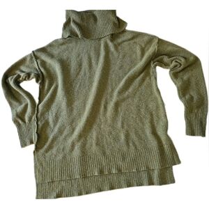 Becca Tilly X Bar III Turtleneck Green Sweater XS Nwt